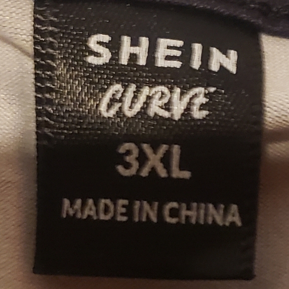 Women's red and black Shein Curve blouse with lace sleeves and flowers size 3XL - Picture 6 of 6